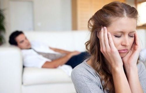 Mất cân bằng nội tiết tố gây giảm ham muốn ở phụ nữ